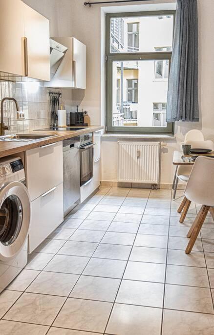 Appartement Blue Chili 23 - Modern, Zentral, Mit Balkon à Magdebourg Extérieur photo